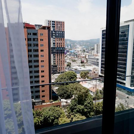 Apartamento De Lujo En Zona 10 Guatemala-Stad Buitenkant foto