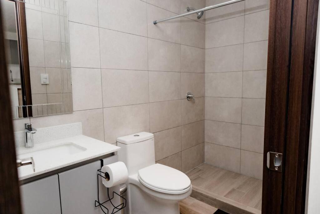 Apartamento De Lujo En Zona 10 Guatemala-Stad Buitenkant foto